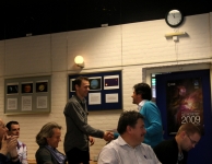 Uitreiking Messier-certificaten door Kurt Christiaens. Deepskydag 2011 in Nijmegen