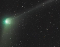 Komeet C/2022 E3 (ZTF) nu makkelijk zichtbaar met een verrekijker!