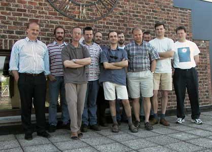 De waarnemers tijdens een werkgroepvergadering in 2001
